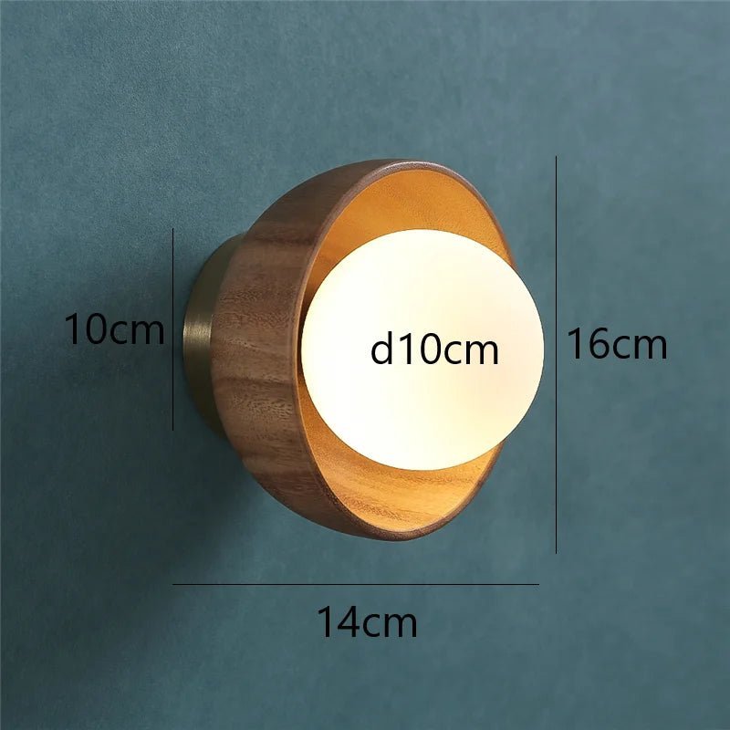 Applique murale bidirectionnelle en bois massif et verre dépoli scandinave - Lumeria