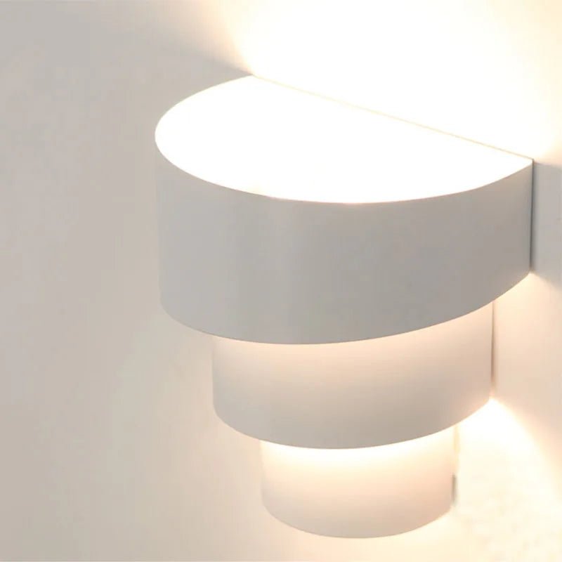 Applique murale en métal blanc diffusion lumineuse double minimaliste - Lumeria