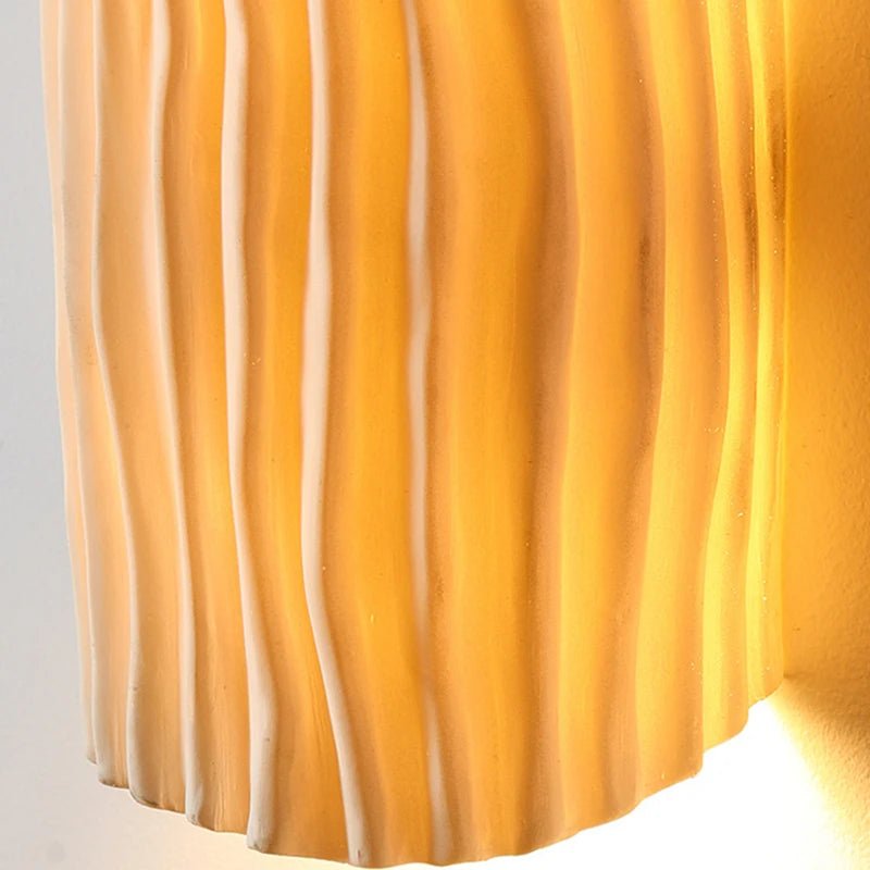 Applique murale en résine gravée à double lumière LED G9 au cadre fer blanc - Lumeria