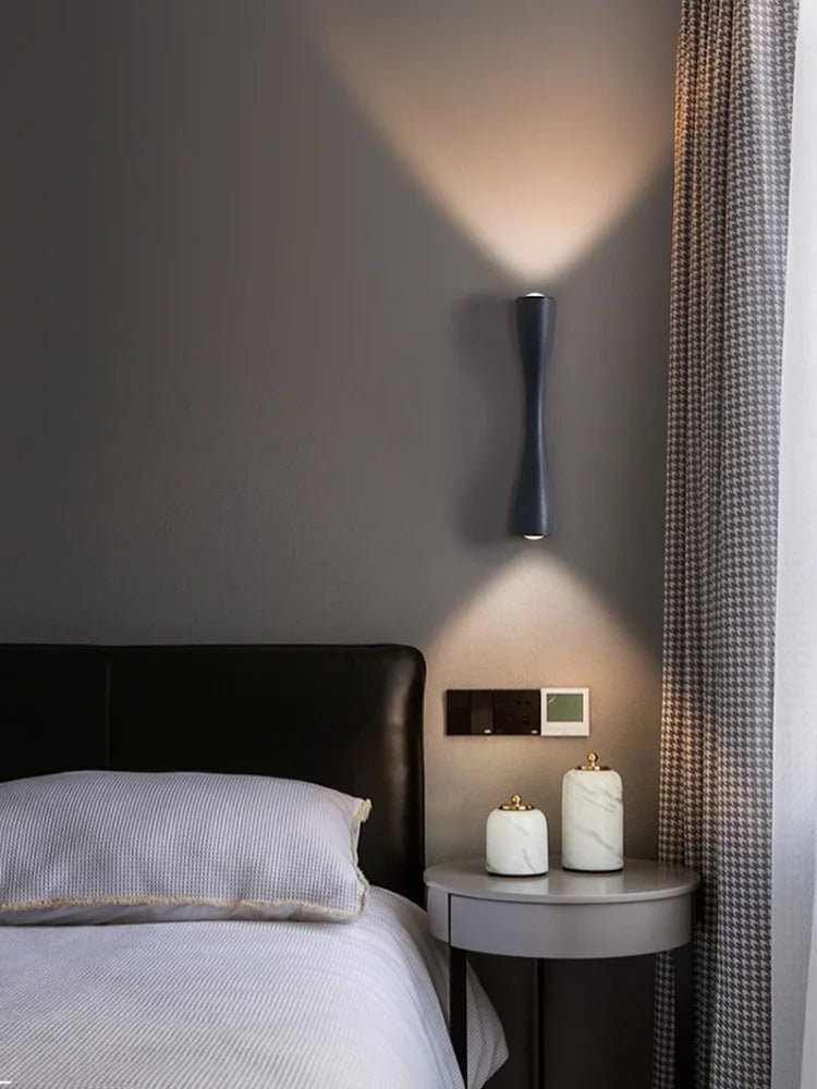 Applique murale extérieure en aluminium étanche IP66 pour allée au style minimaliste - Lumeria