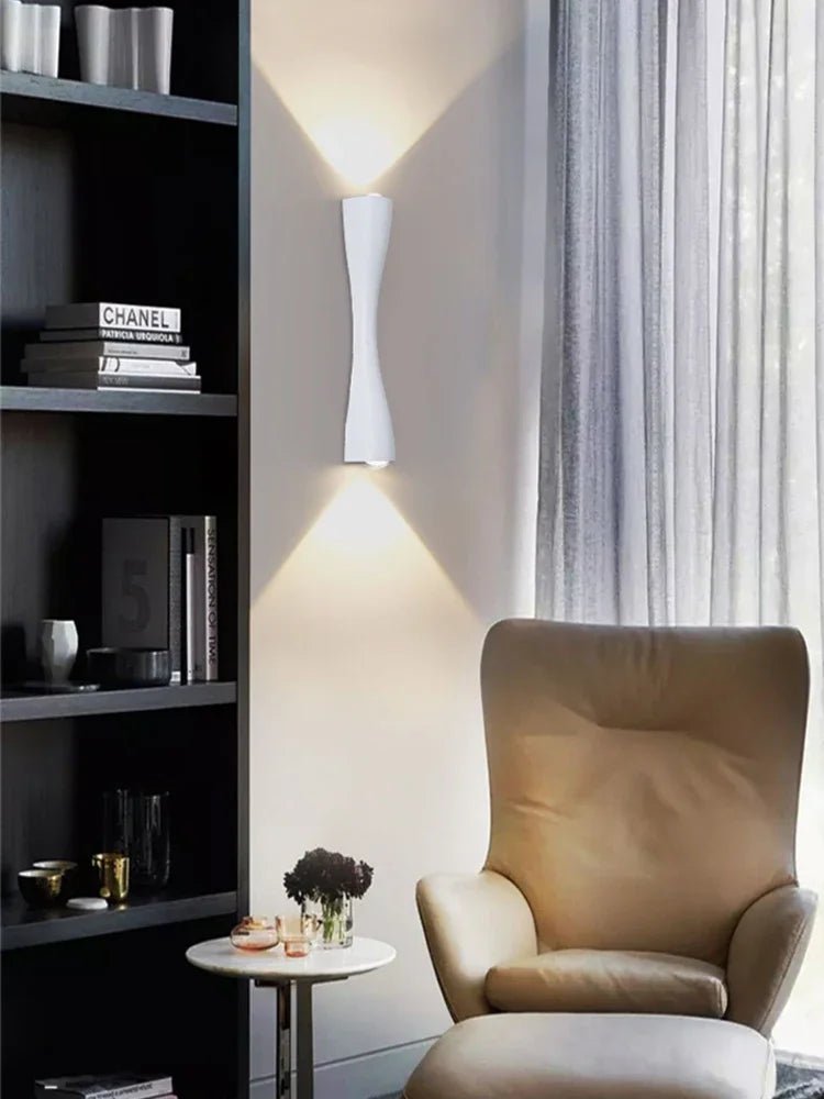 Applique murale extérieure en aluminium étanche IP66 pour allée au style minimaliste - Lumeria