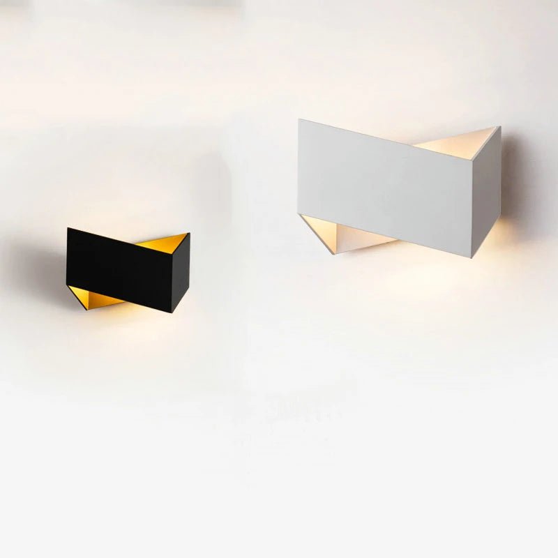 Applique murale LED en aluminium noir et blanc à éclairage haut et bas - Lumeria