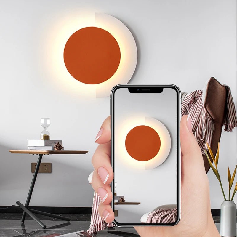 Applique murale LED en métal peint avec ombre acrylique multidirectionnelle - Lumeria