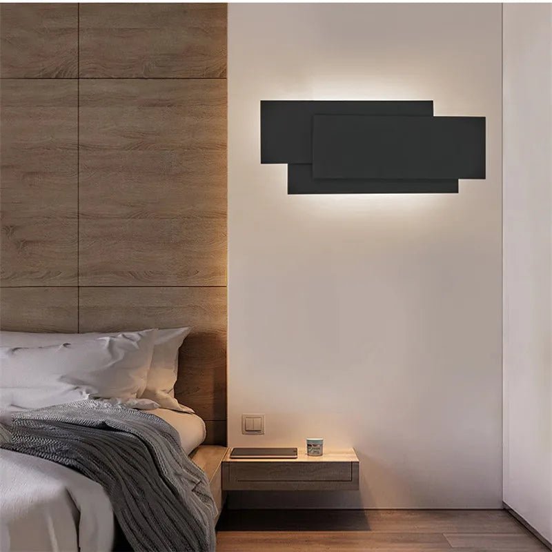 Applique murale LED métallique empilée avec interrupteur tactile - Lumeria