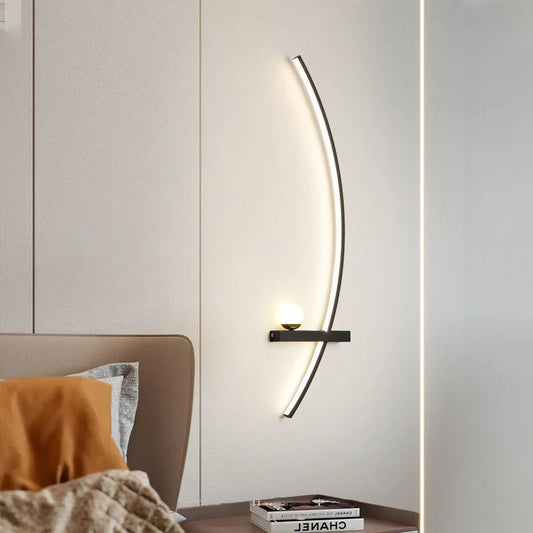 Applique murale LED minimaliste en ligne C avec télécommande dimmable - Lumeria