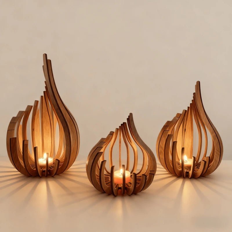 Bougeoir sculpté en bois forme flamme avec lumière jaune chaleureuse - Lumeria