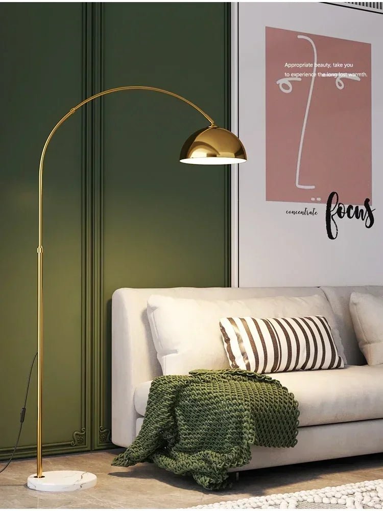 Lampadaire LED arc au design scandinave Vanel - Lumeria