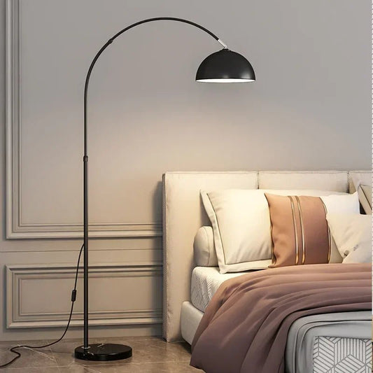 Lampadaire LED arc au design scandinave Vanel - Lumeria