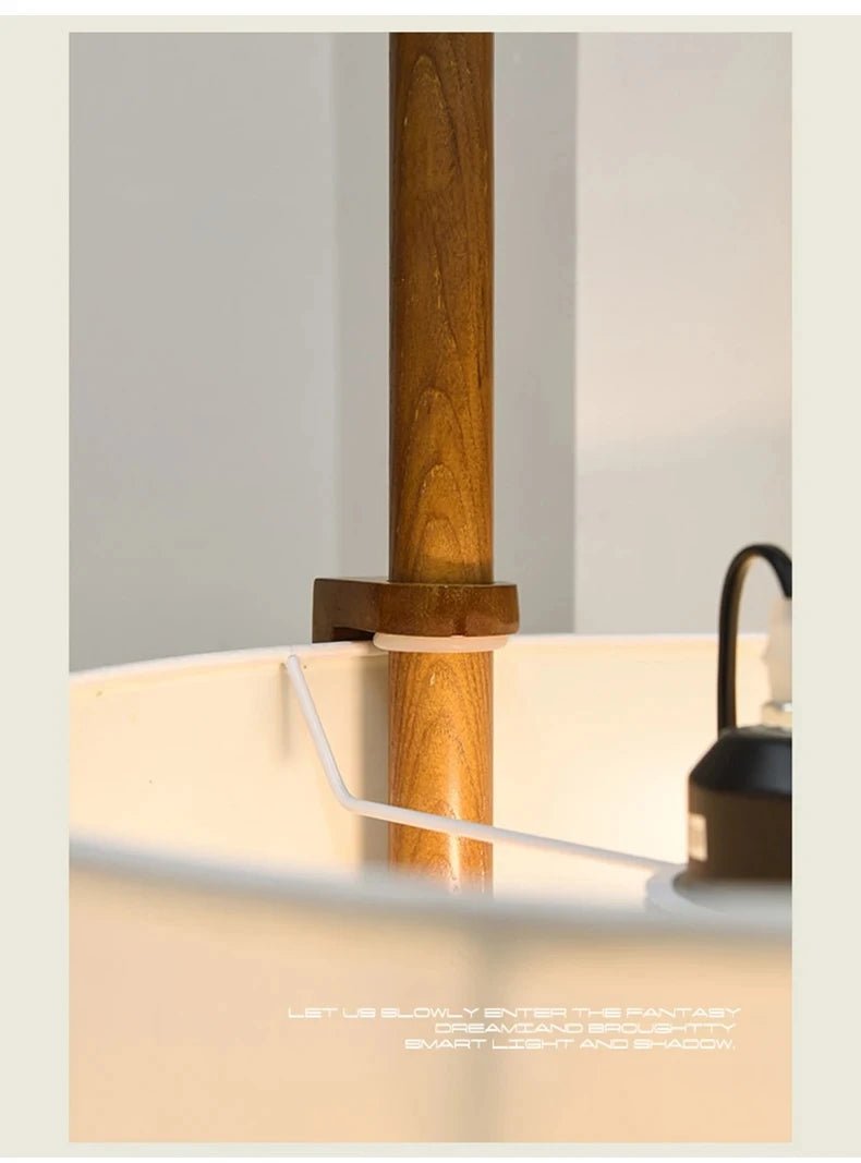 Lampadaire scandinave bois massif avec abat - jour en tissu naturel LED - Lumeria