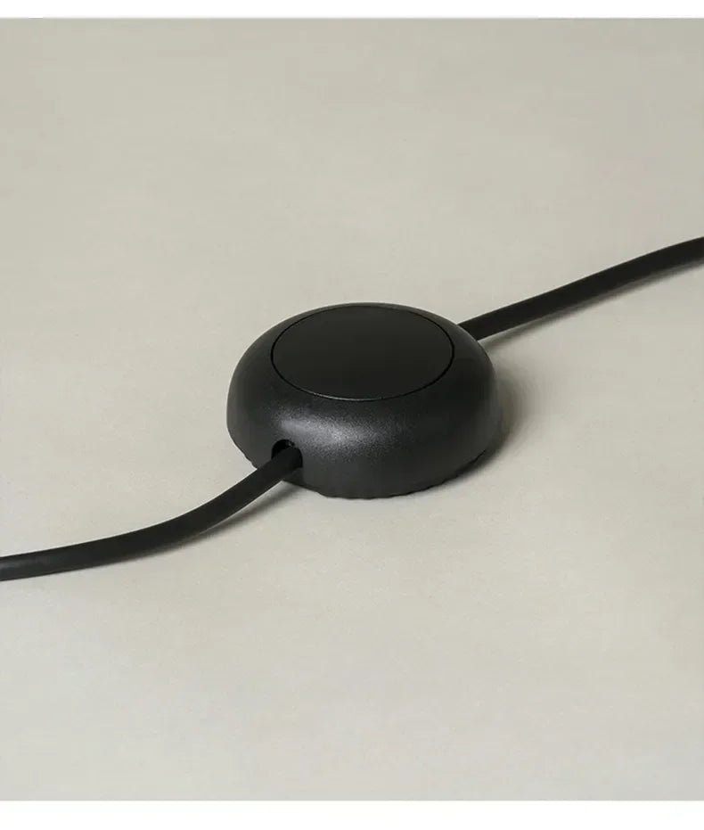 Lampadaire sur pied avec abat - jour tricoté main et éclairage réglable Japandi - Lumeria