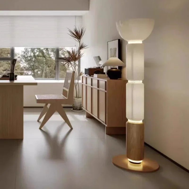 Lampadaire sur pied scandinave en fer avec abat - jour verre dépoli - Lumeria