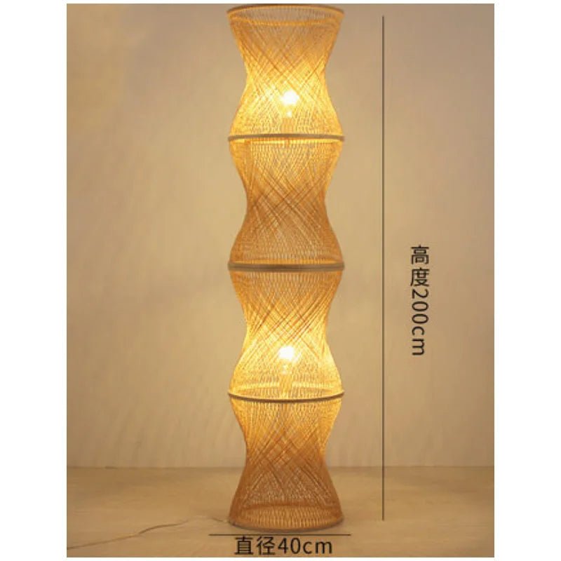 Lampadaire tactile en bambou tressé à abat - jour métal Japandi - Lumeria