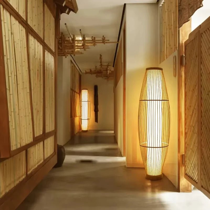 Lampadaire tactile en bambou tressé à abat - jour métal Japandi - Lumeria