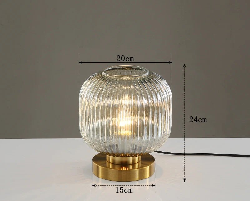 Lampe à poser avec abat - jour en verre vitrail multicolore et pied métal doré - Lumeria