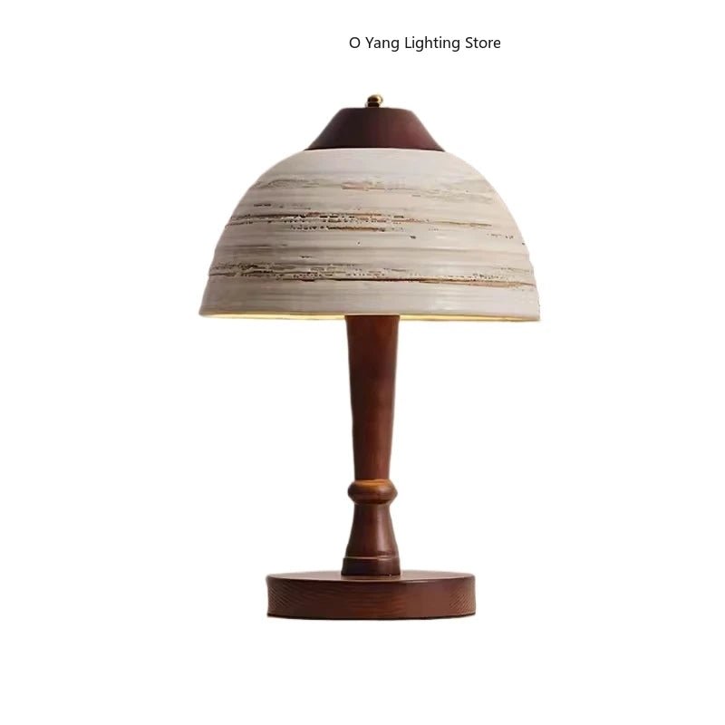 Lampe à poser en céramique blanche texturée avec pied bois clair naturel - Lumeria