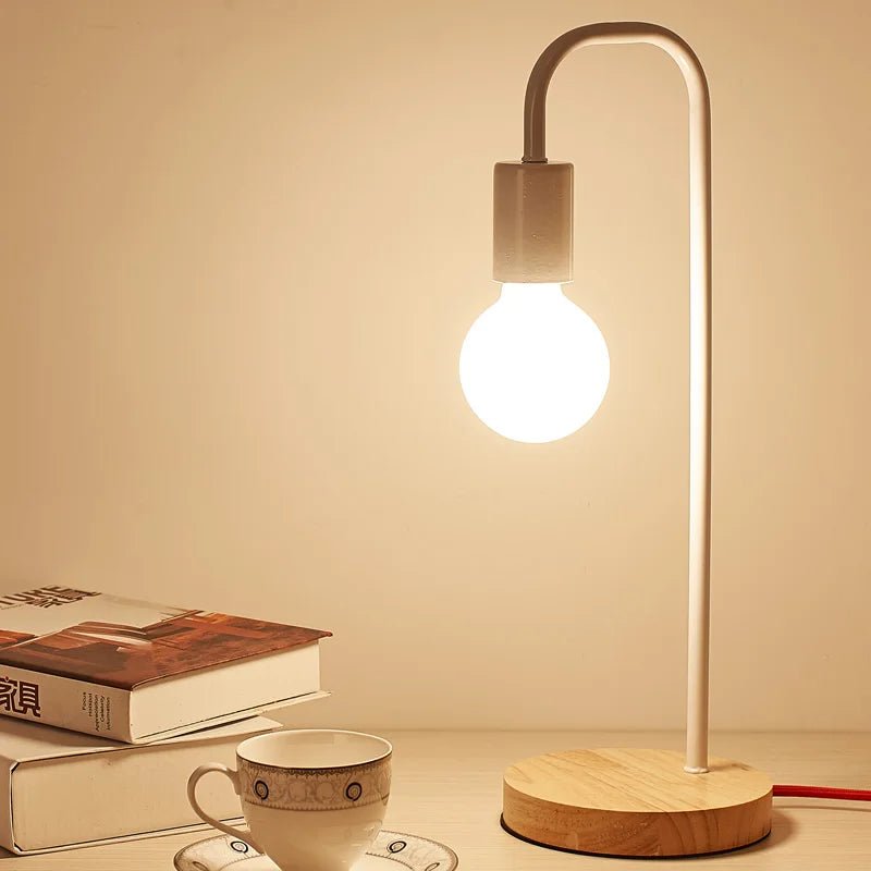 Lampe de bureau vintage en métal - Lumeria