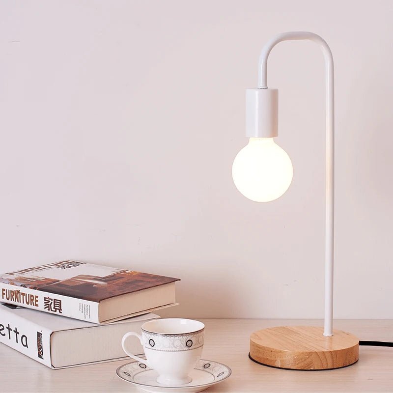 Lampe de bureau vintage en métal - Lumeria