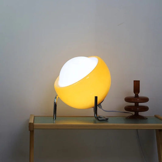 Lampe de table Bauhaus verre beige orientable à LED dimmable - Lumeria