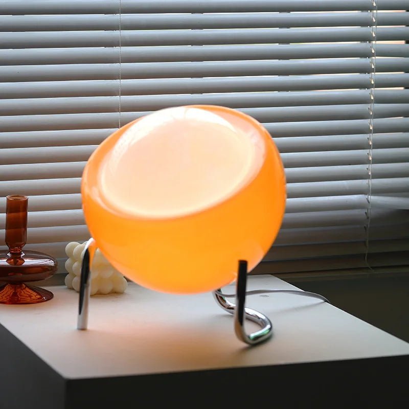 Lampe de table Bauhaus verre beige orientable à LED dimmable - Lumeria