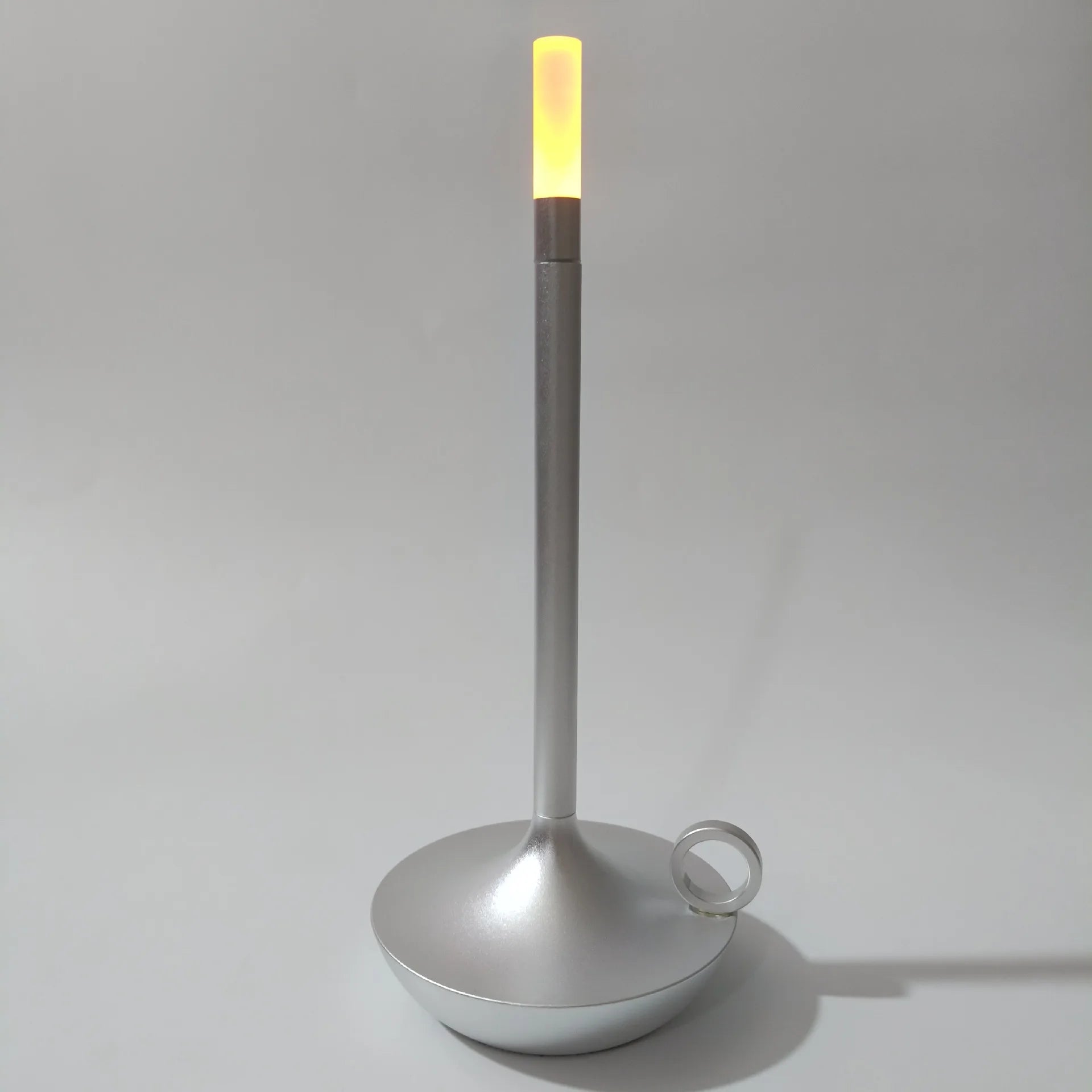 Lampe de table LED en métal exploreur - Lumeria