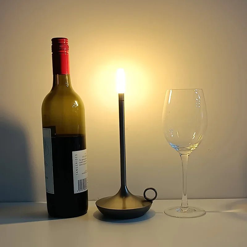 Lampe de table LED en métal exploreur - Lumeria