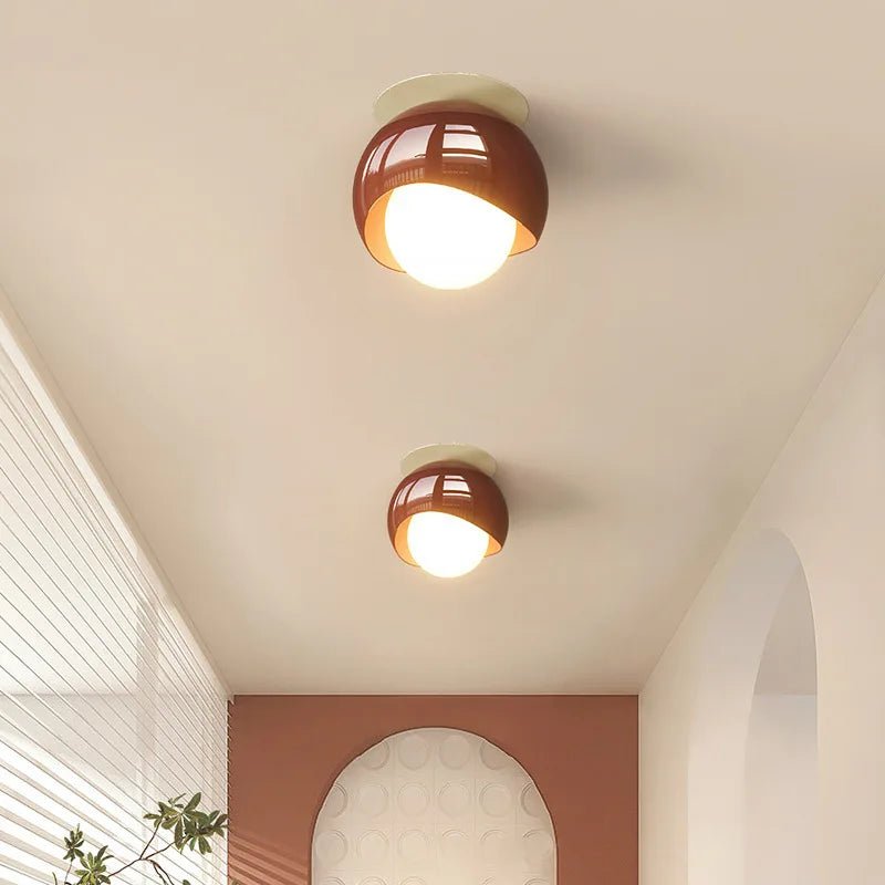 Plafonnier rond verre clair avec cadre fer forgé crème et rouge dimmable - Lumeria