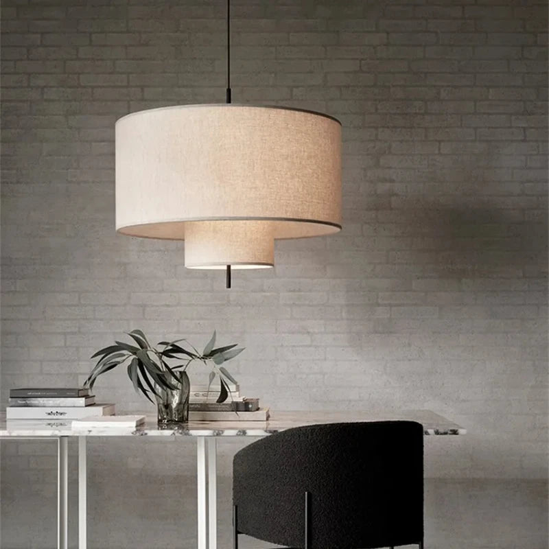 Suspension en fer avec abat - jour beige tricoté main style Art déco - Lumeria