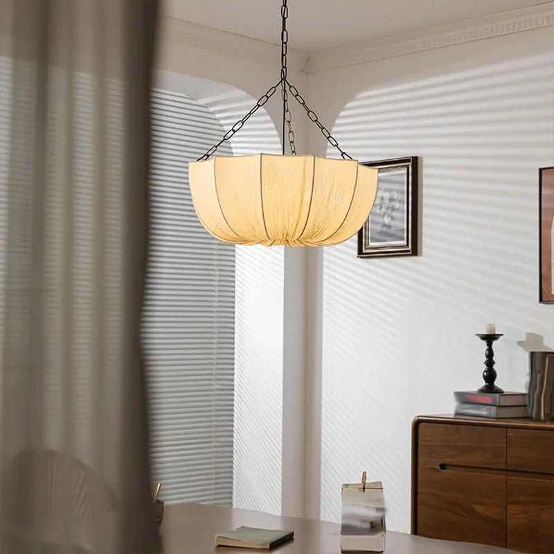 Suspension en fer et tissu Japandi avec ampoule LED E27 - Lumeria