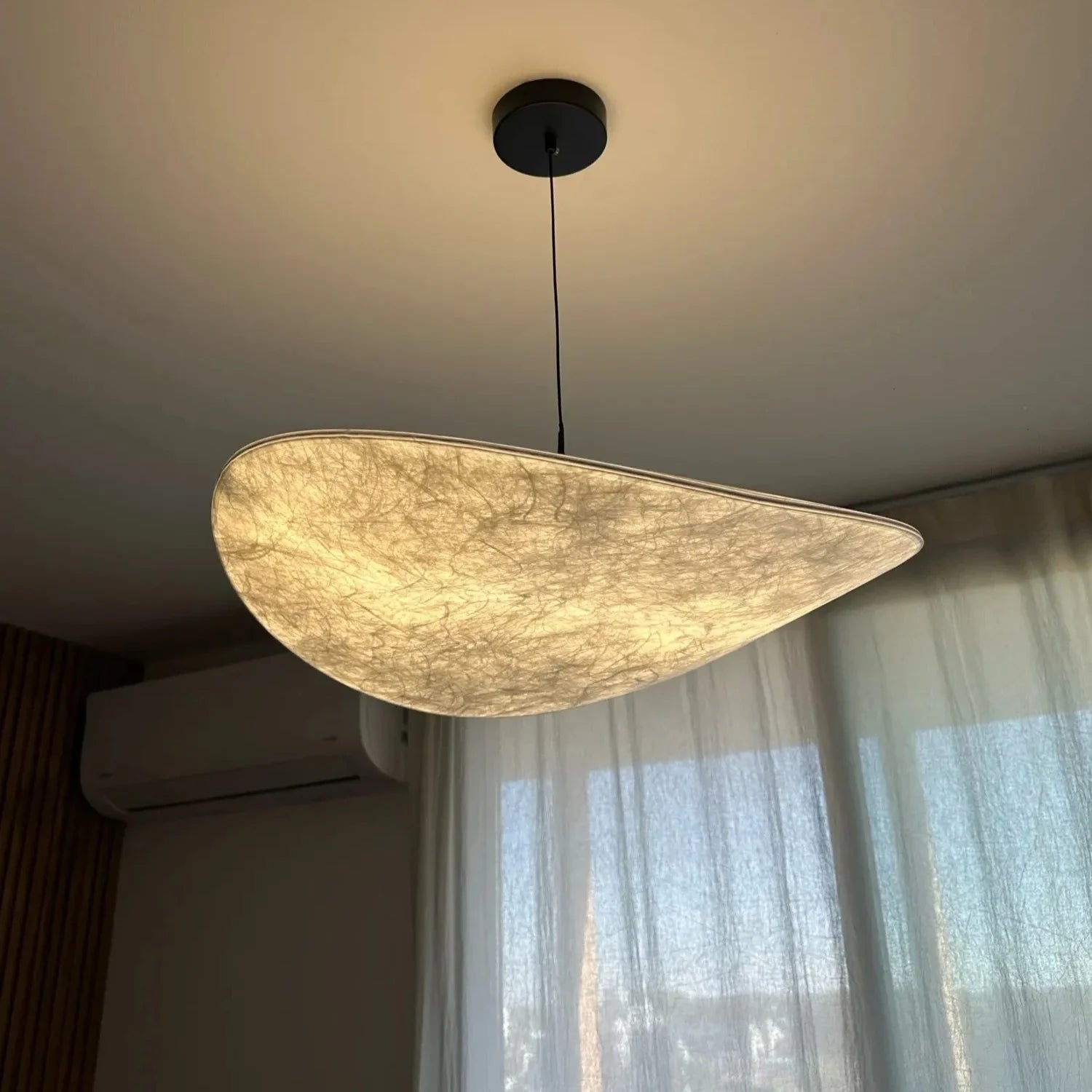 Suspension LED en tissu tricoté main avec télécommande style Art déco - Lumeria