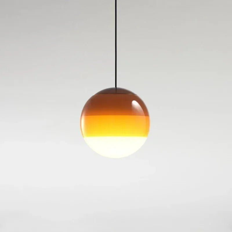 Suspension sphérique en pierre de verre teintée avec câble métal peint - Lumeria